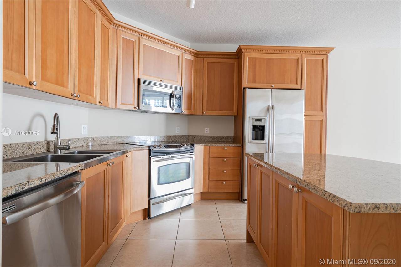 55 Merrick Way - Photo 1