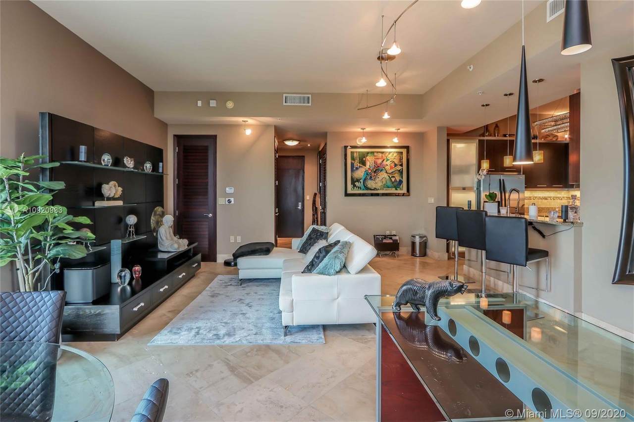 9066 73rd Ct - Photo 1