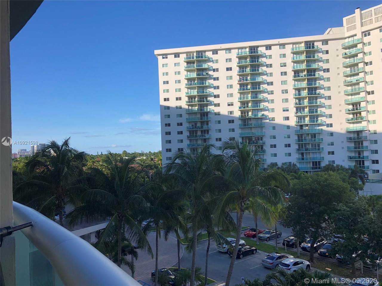 19390 Collins Ave - Photo 1