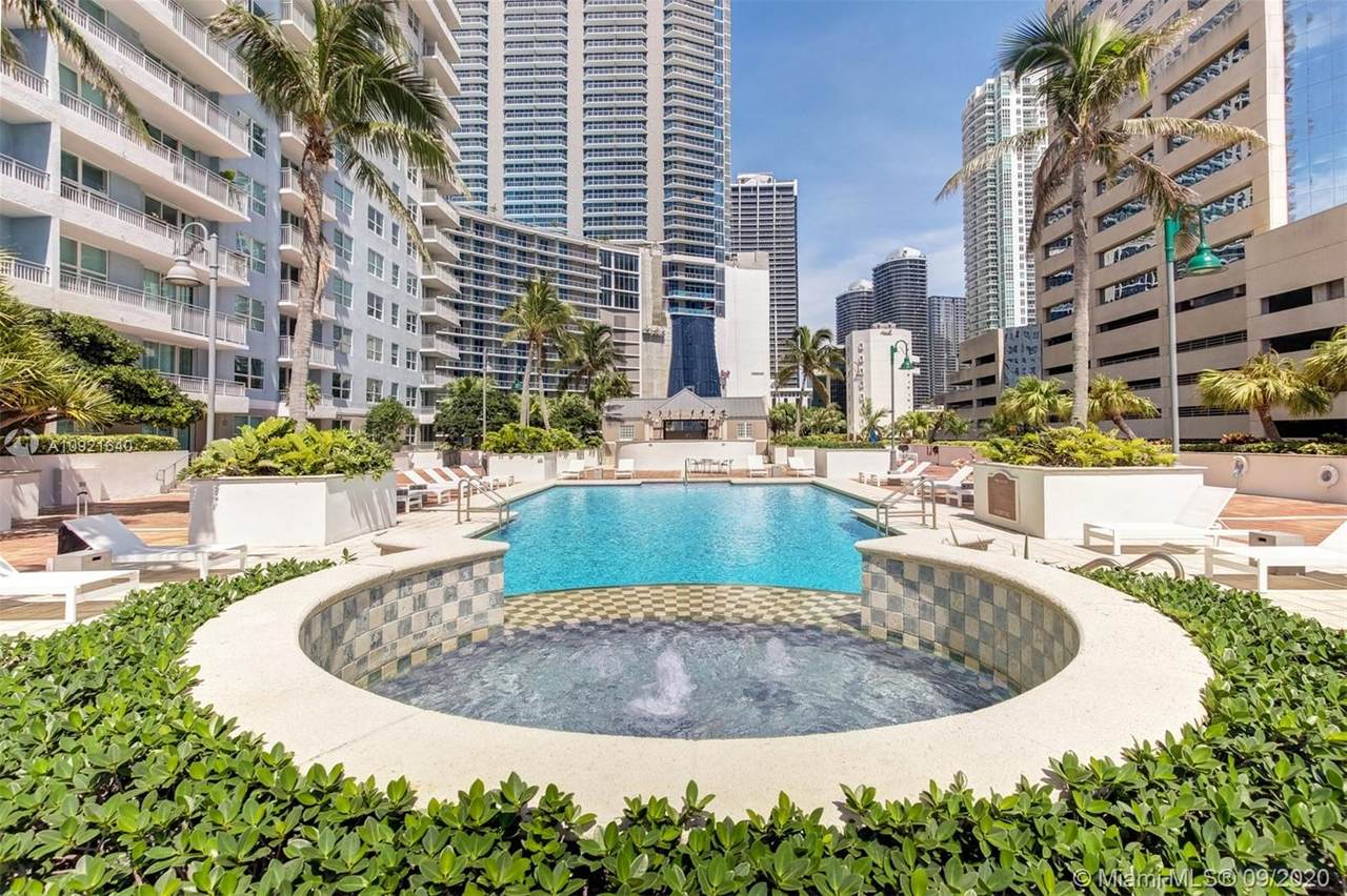 1111 Brickell Bay Dr - Photo 1