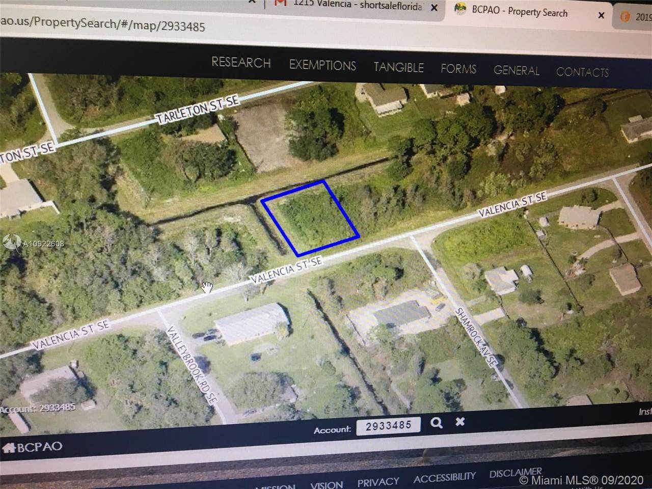 1231 Valencia Street Se - Photo 1