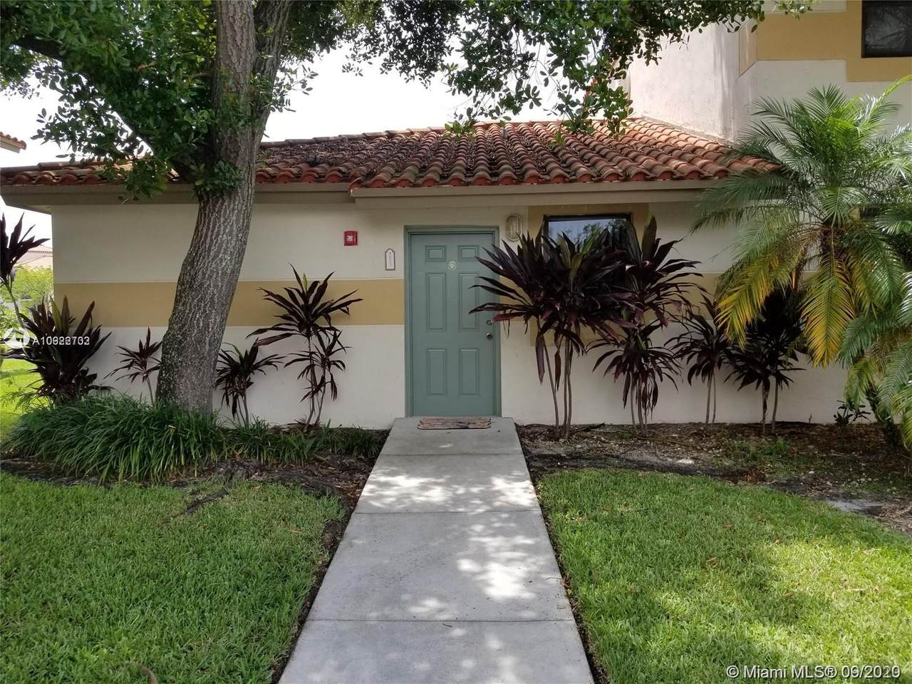 9851 Nob Hill Ct - Photo 1