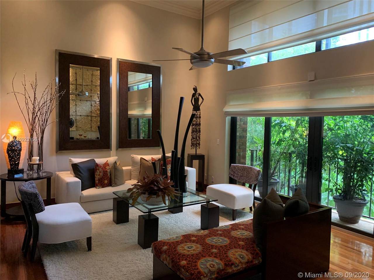 1528 Quayside Ter - Photo 1