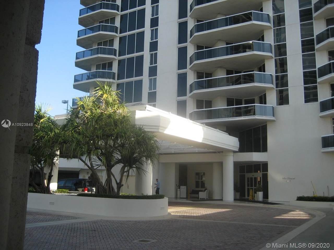 4779 Collins Ave - Photo 1