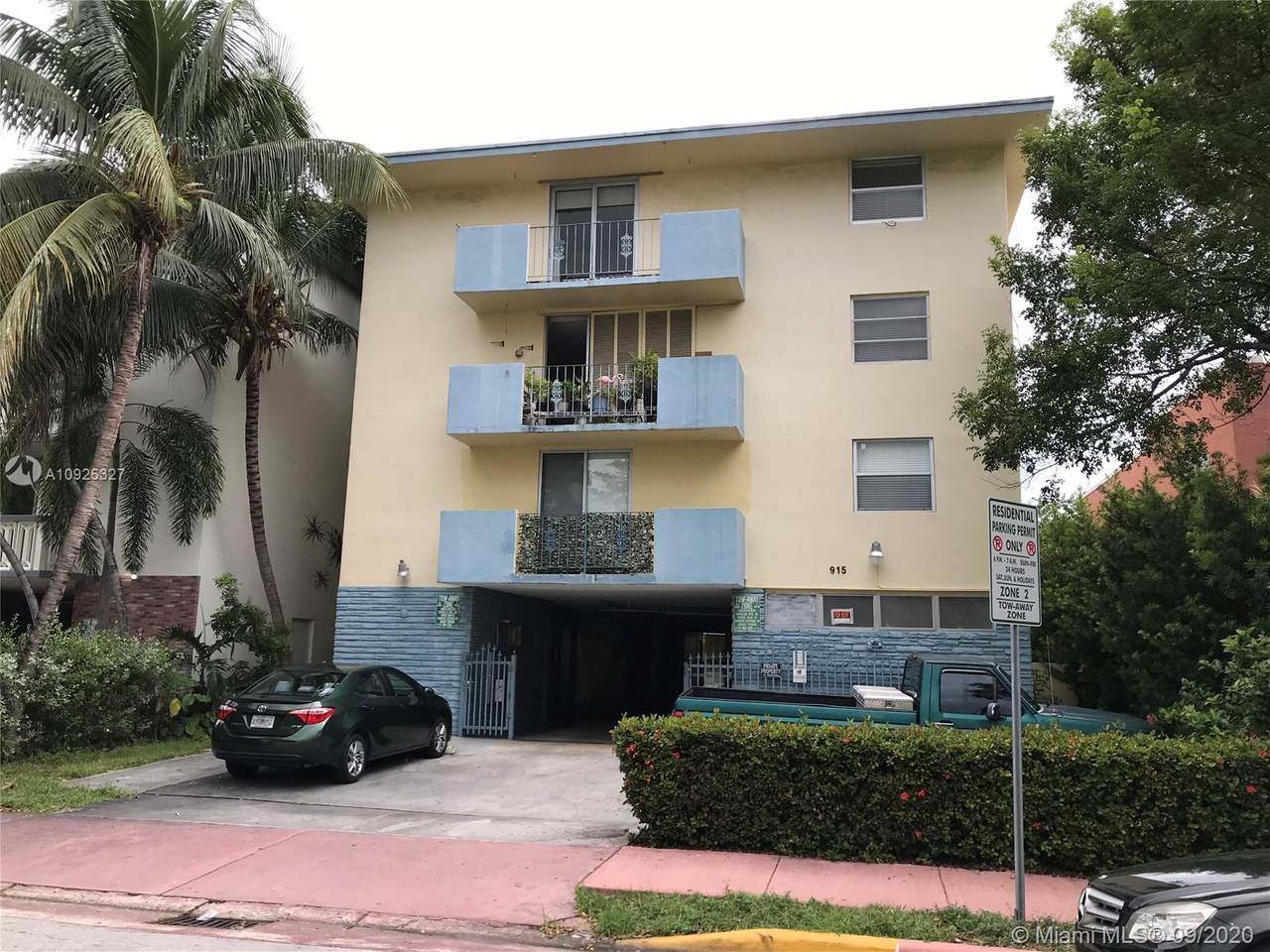 915 Jefferson Ave - Photo 1