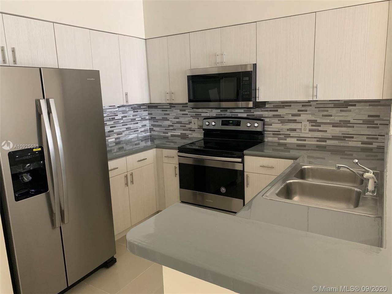 5091 7 ST - Photo 1