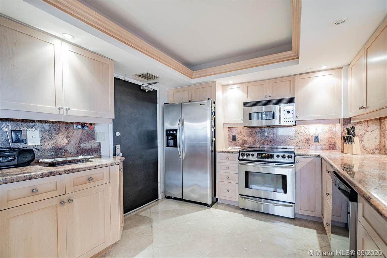 3200 Port Royale Dr N - Photo 1