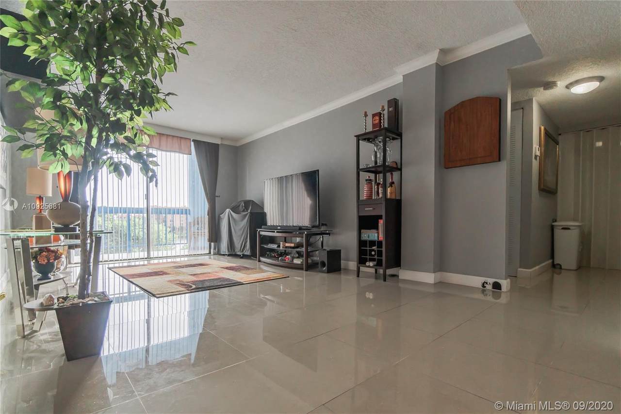 9460 Fontainebleau Blvd - Photo 1