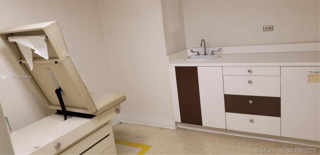 909 Miami Beach Blvd - Photo 1