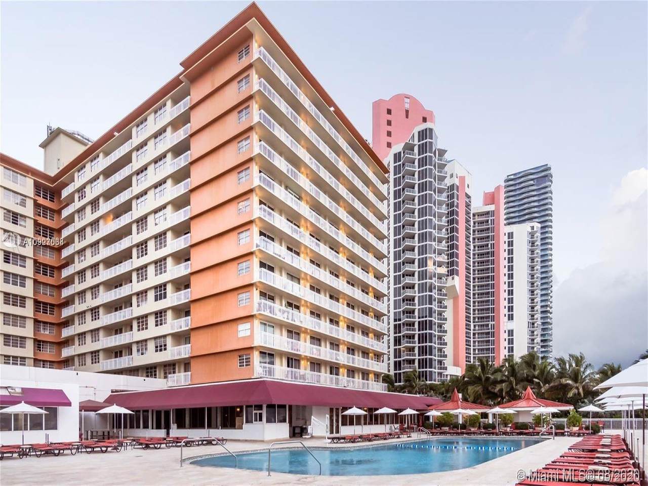 19201 Collins Ave - Photo 1