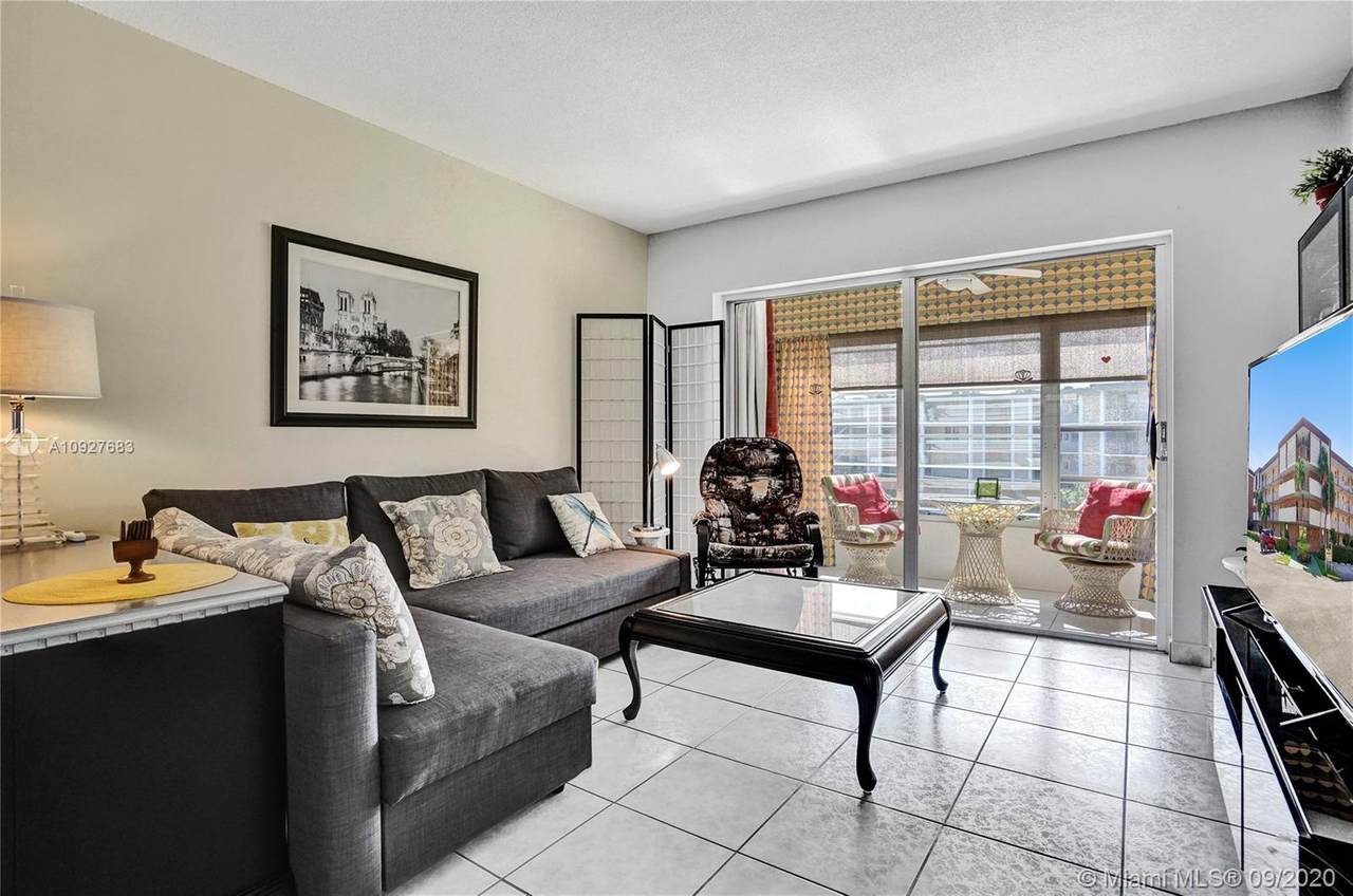 2881 47th Ter - Photo 1