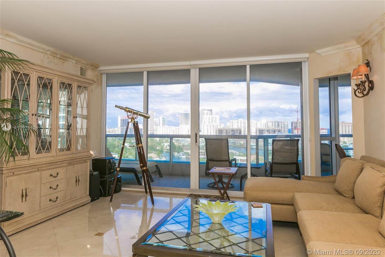 21205 Yacht Club Dr - Photo 1