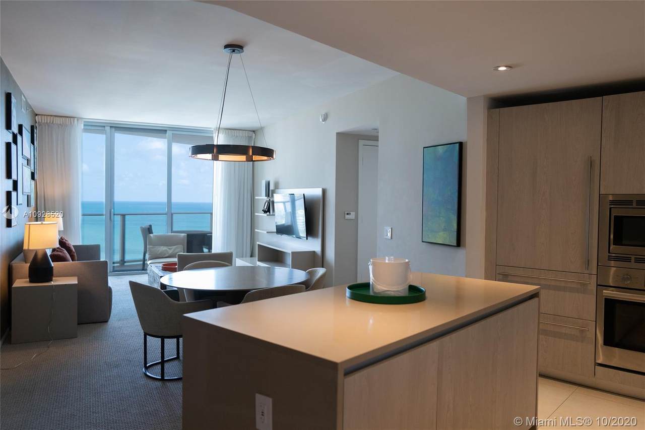 4111 Ocean Dr - Photo 1