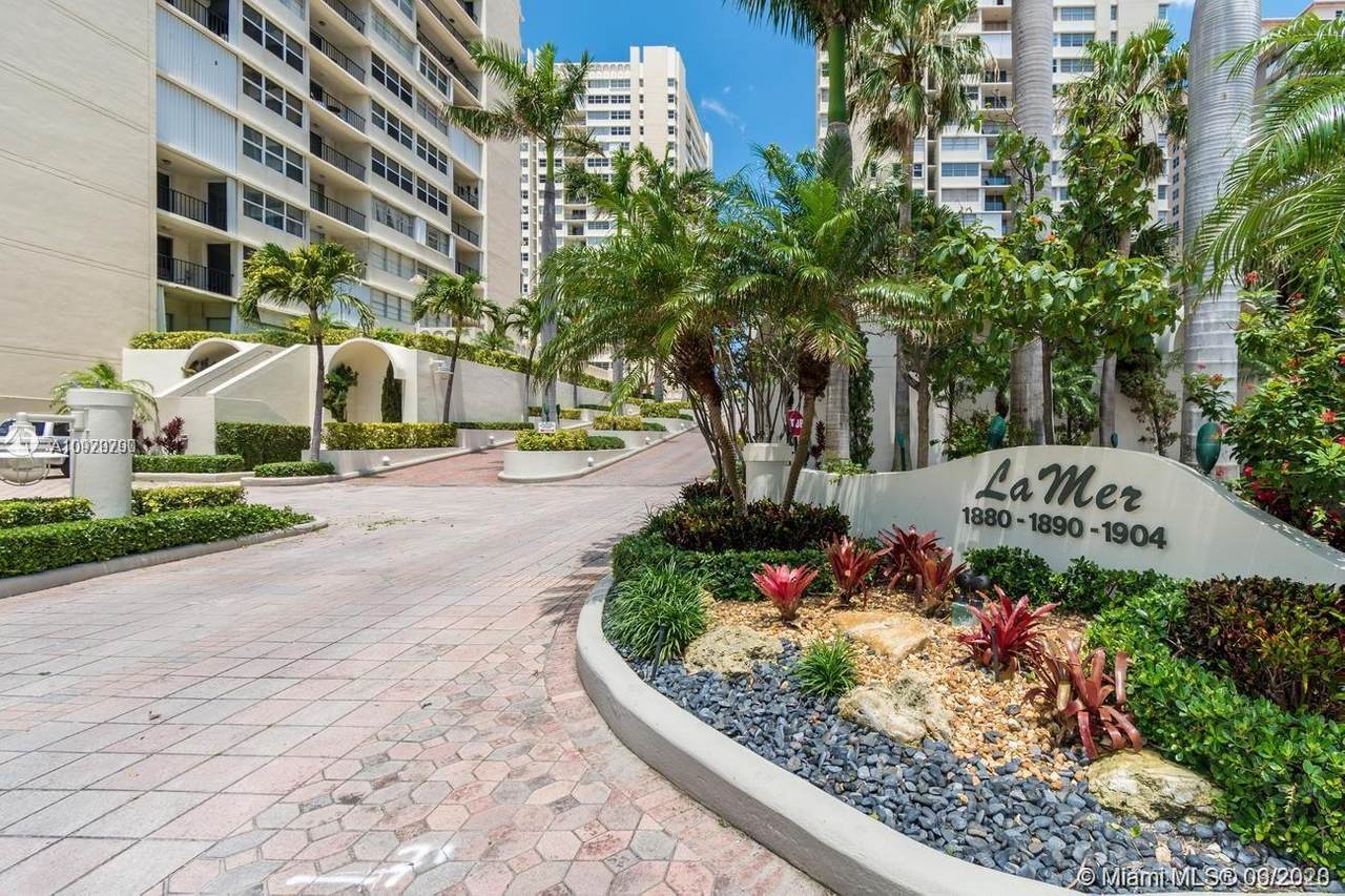 1880 Ocean Dr - Photo 1