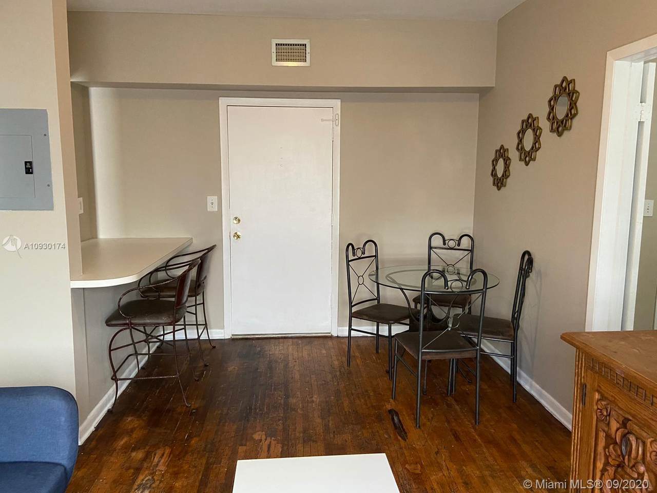 750 Pennsylvania Ave - Photo 1