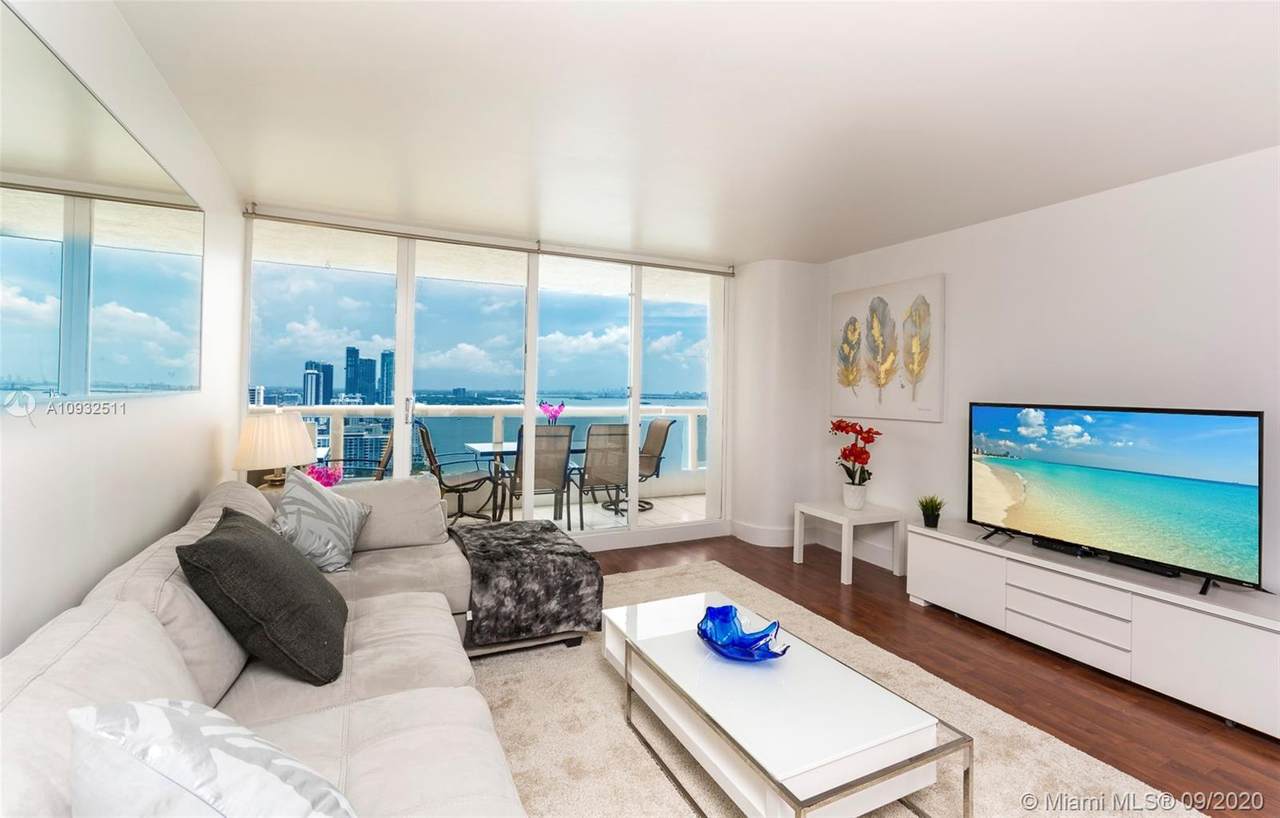 1717 Bayshore Dr - Photo 1
