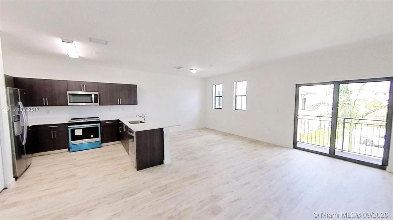 15650 136 St - Photo 1