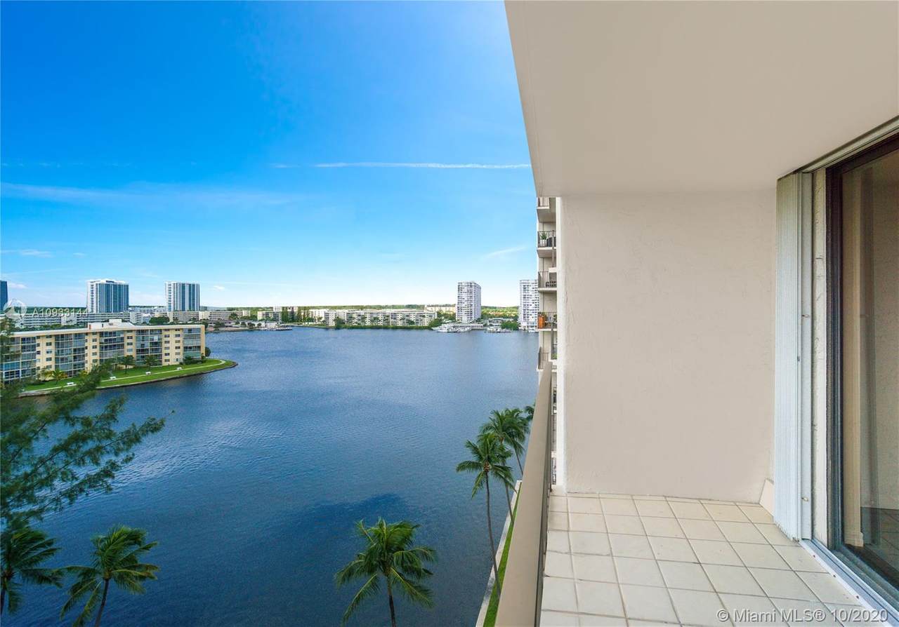 18151 31st Ct - Photo 1