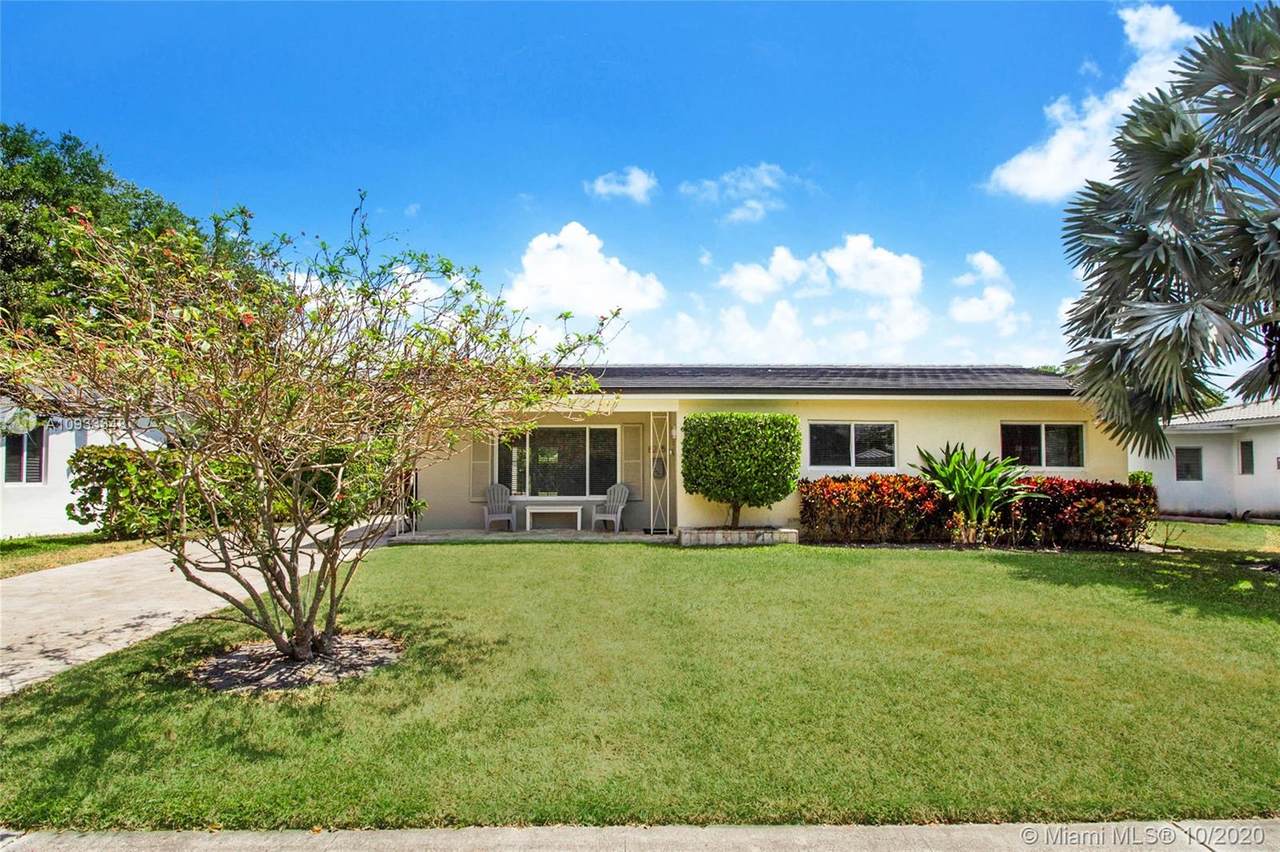 8235 63rd Ct - Photo 1