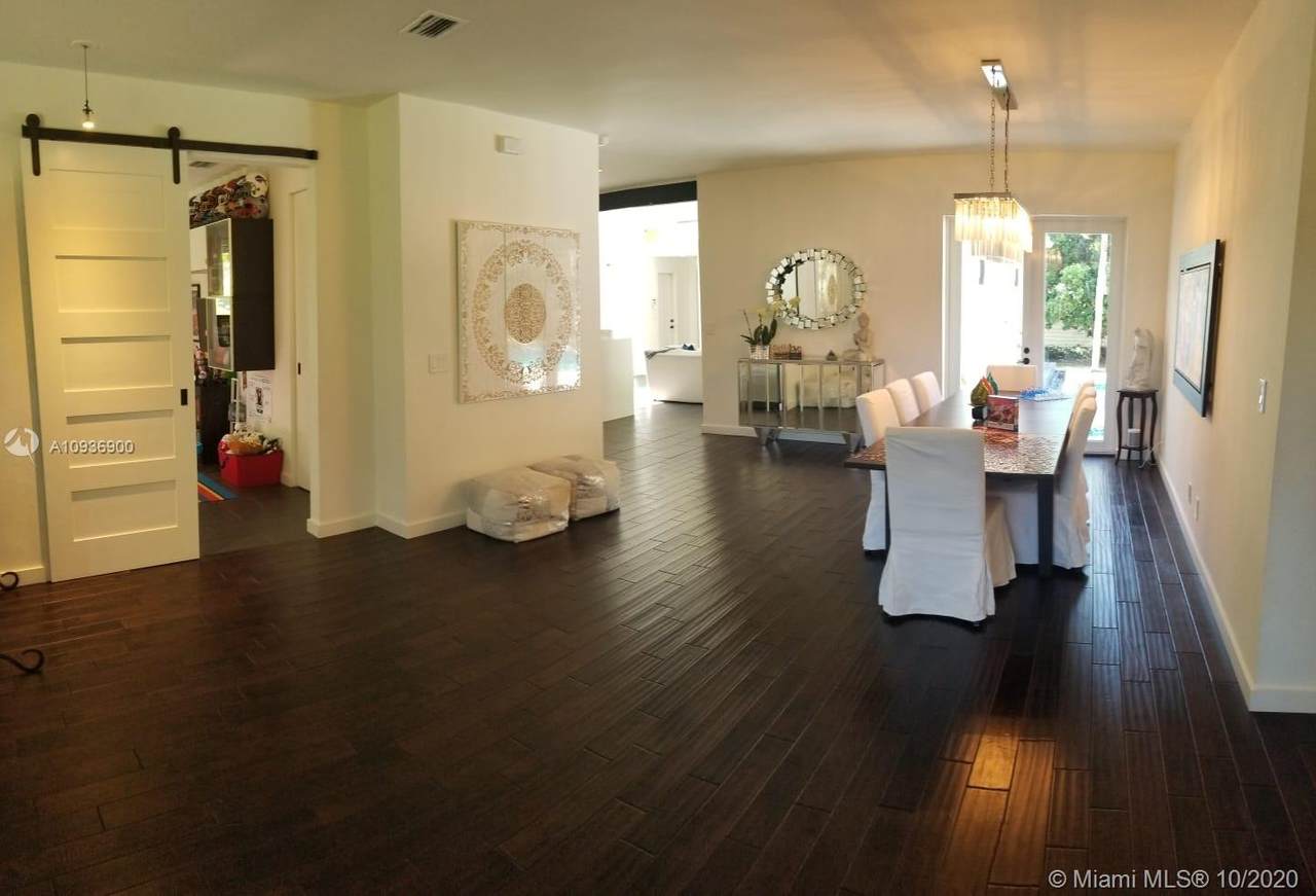5741 84th St - Photo 1