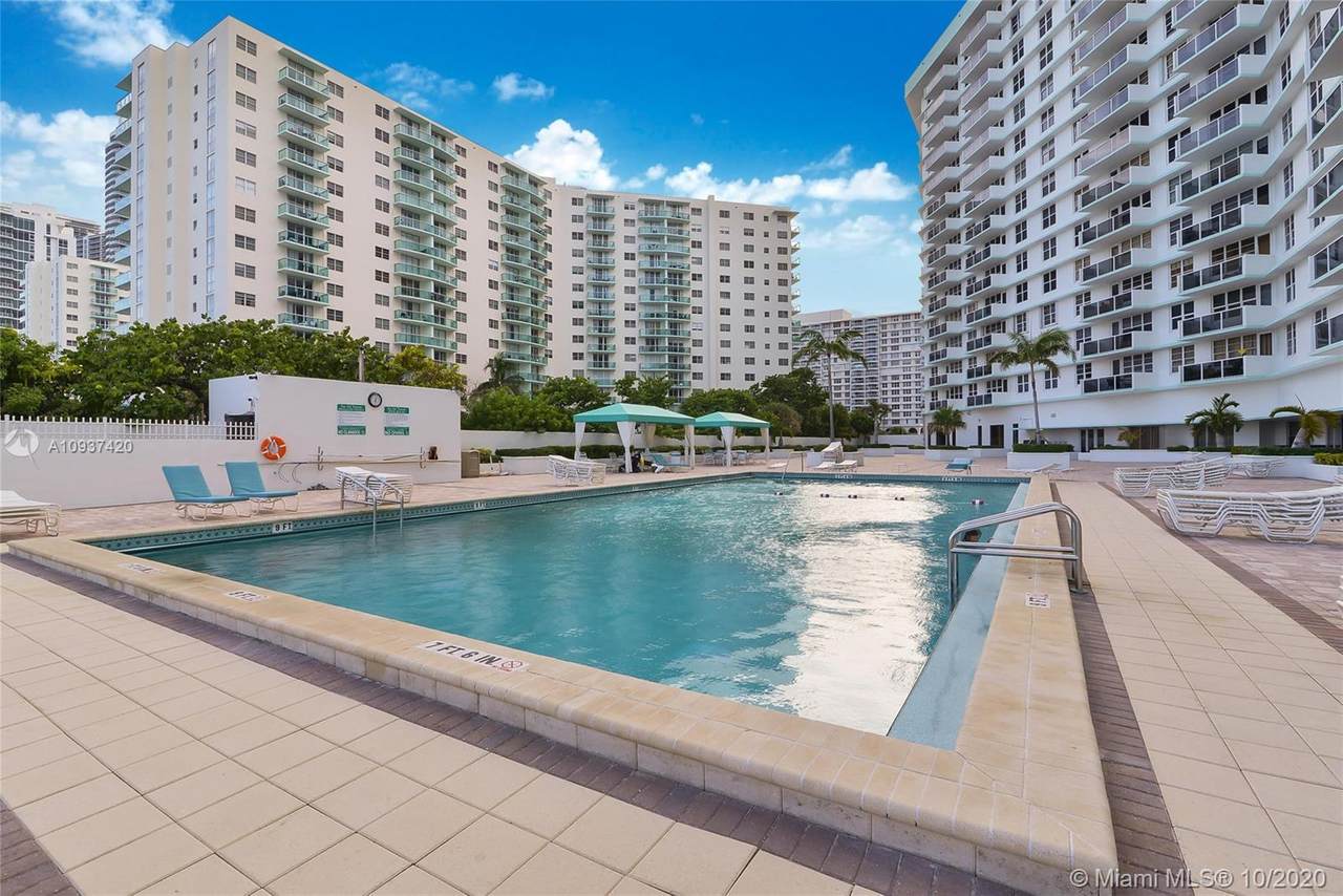 3725 Ocean Dr - Photo 1