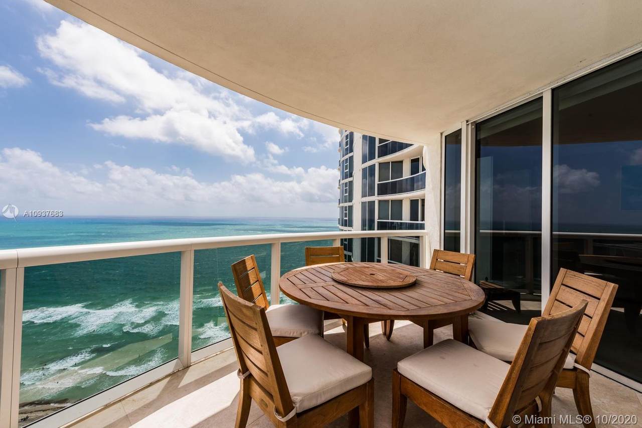 17201 Collins Ave - Photo 1