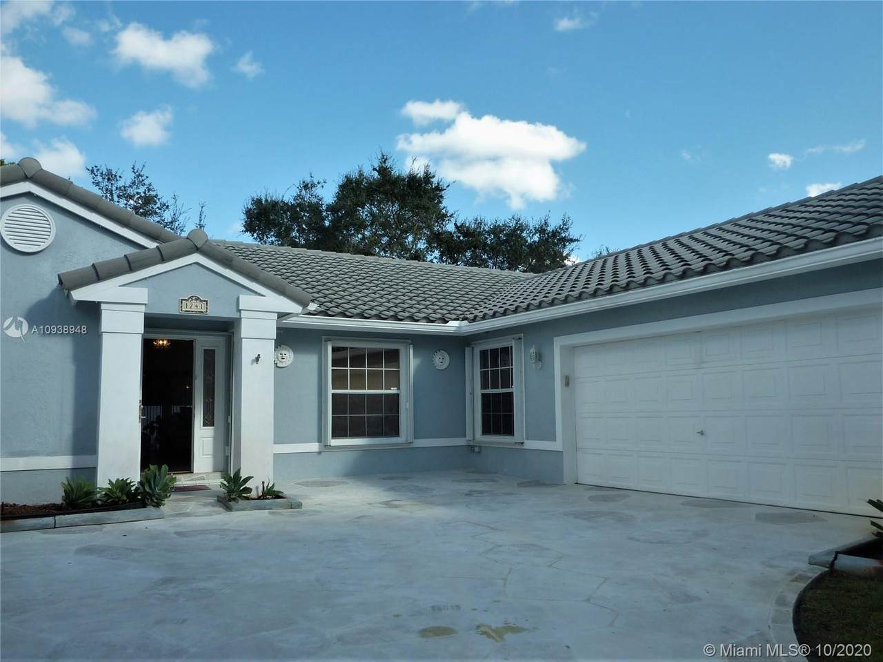 1741 136th Way - Photo 1