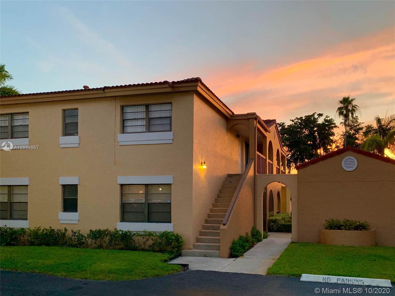 18296 Mediterranean Blvd - Photo 1