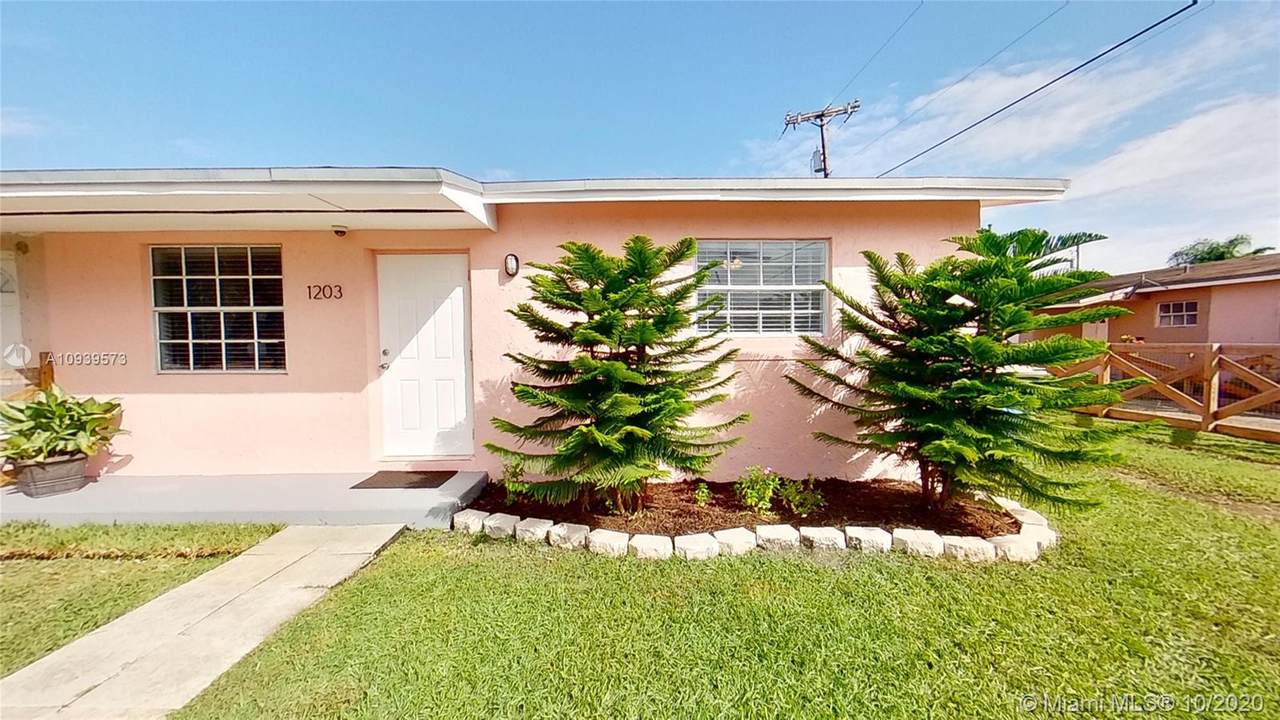 1203 14th Ave - Photo 1