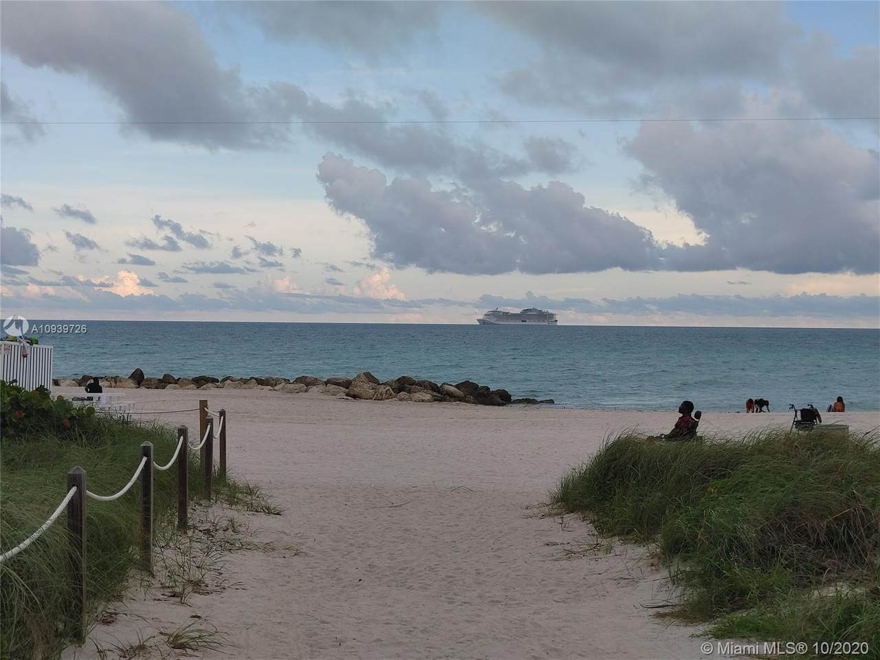 2899 Collins Ave - Photo 1