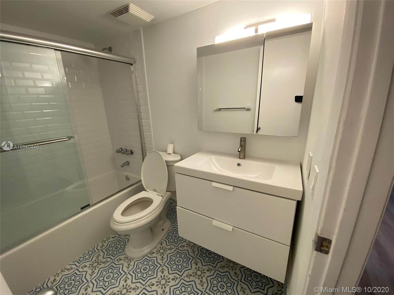 1308 Drexel Ave - Photo 1
