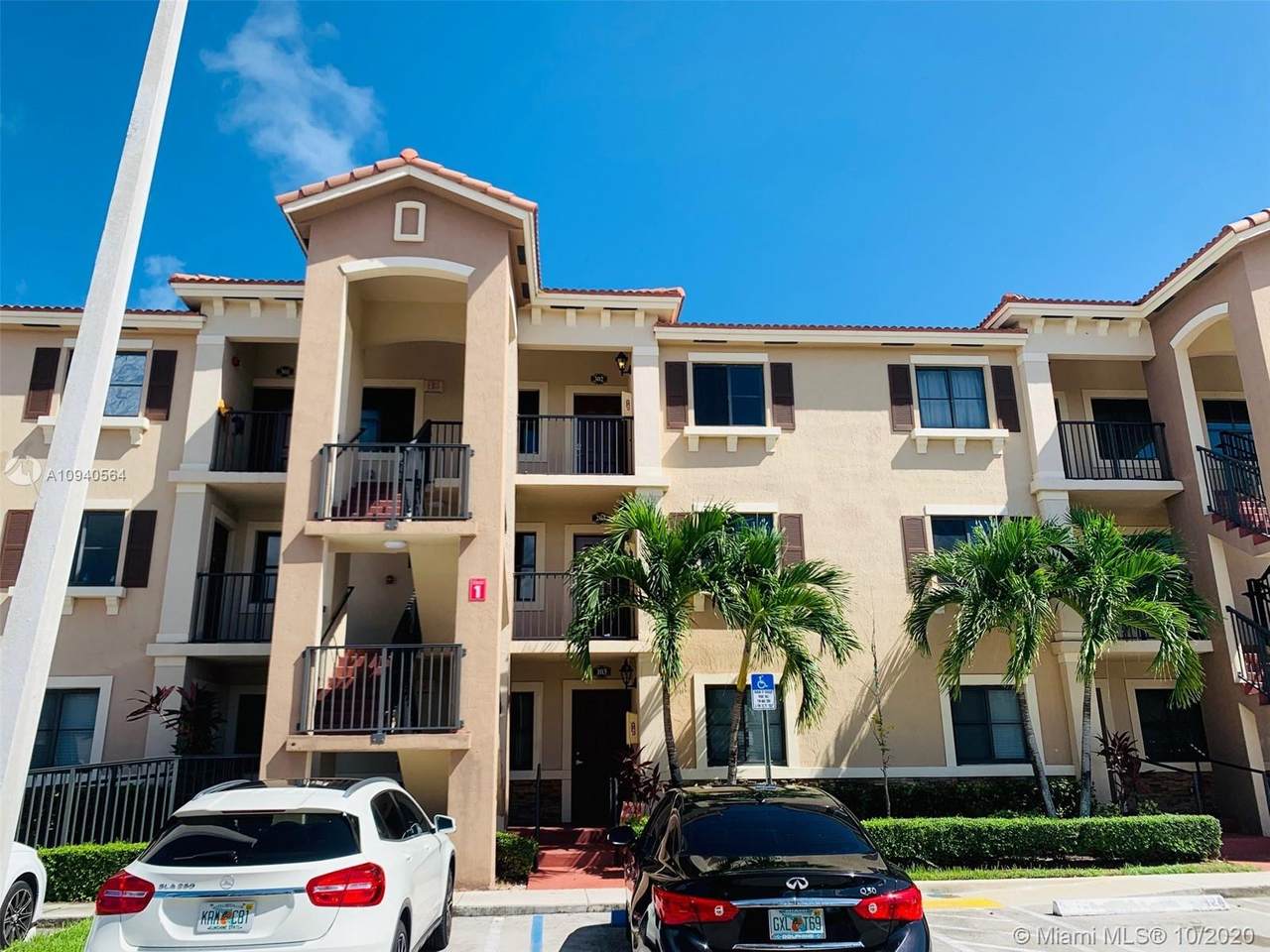 22541 88th Pl - Photo 1