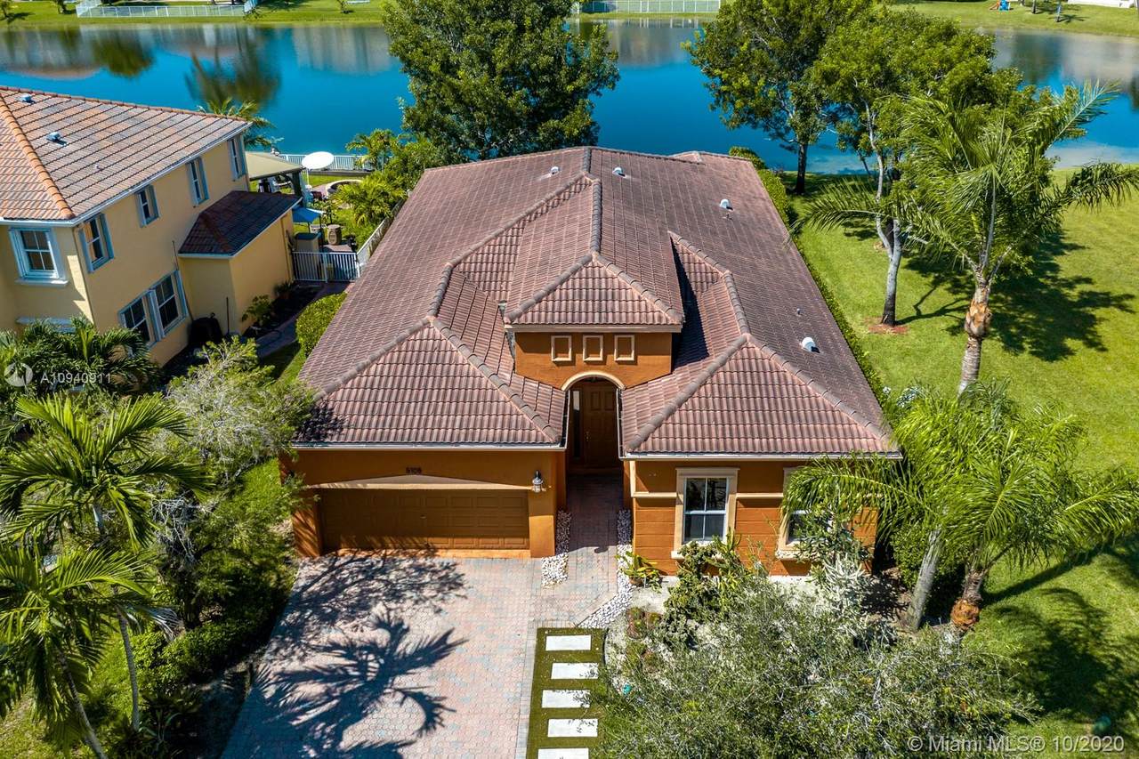 5108 157th Ave - Photo 1