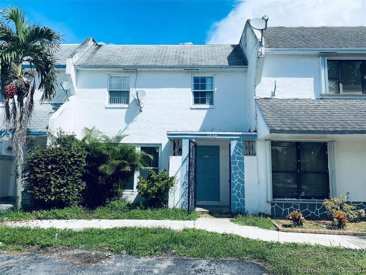 1239 Seaview - Photo 1