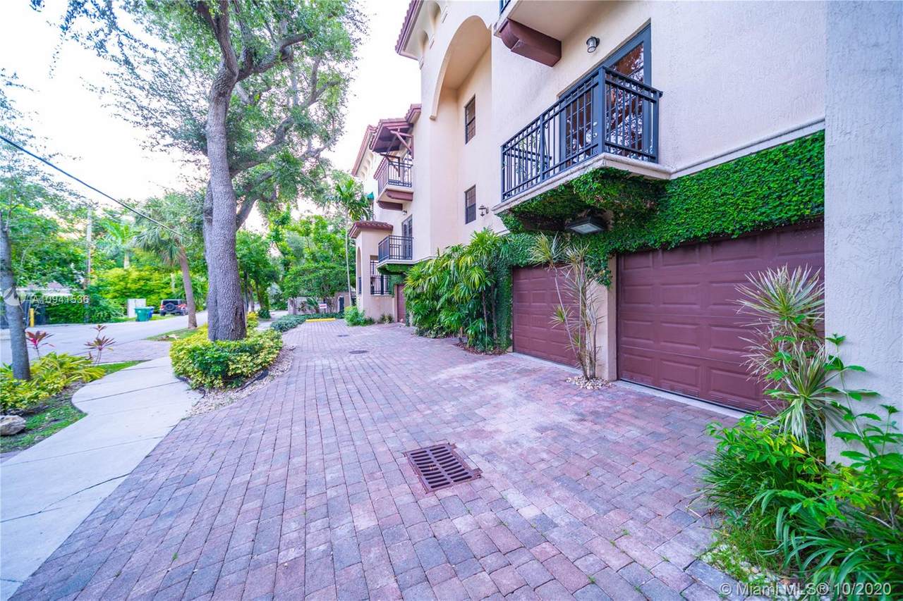 2829 Coconut Ave - Photo 1