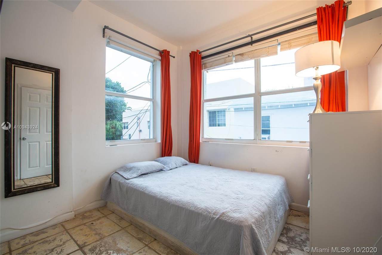 1342 Drexel Ave - Photo 1