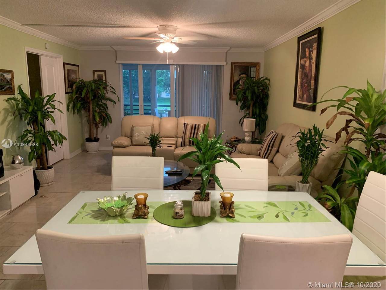 9241 Sunrise Lakes Blvd - Photo 1