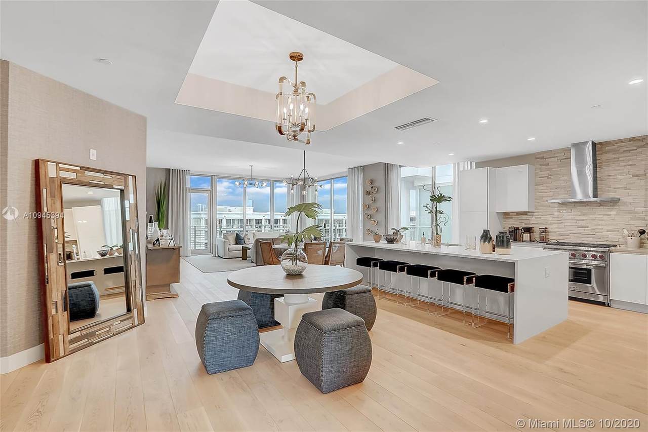 21 Isle Of Venice Dr - Photo 1