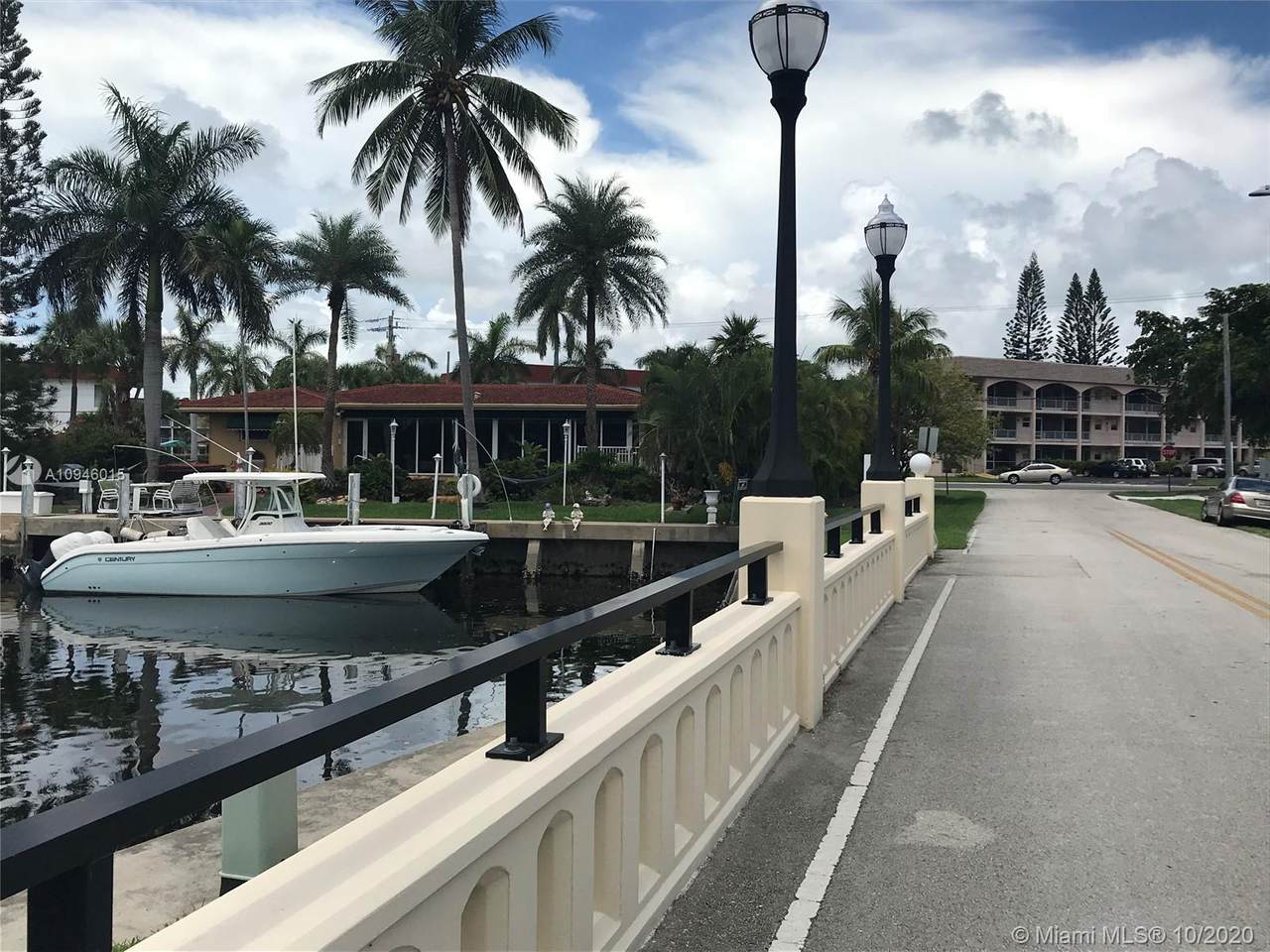 450 Paradise Isle Blvd - Photo 1