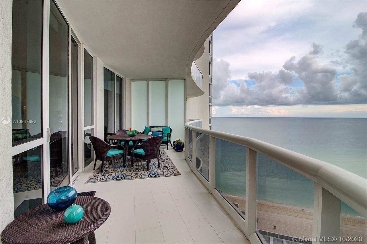 15901 Collins Ave - Photo 1