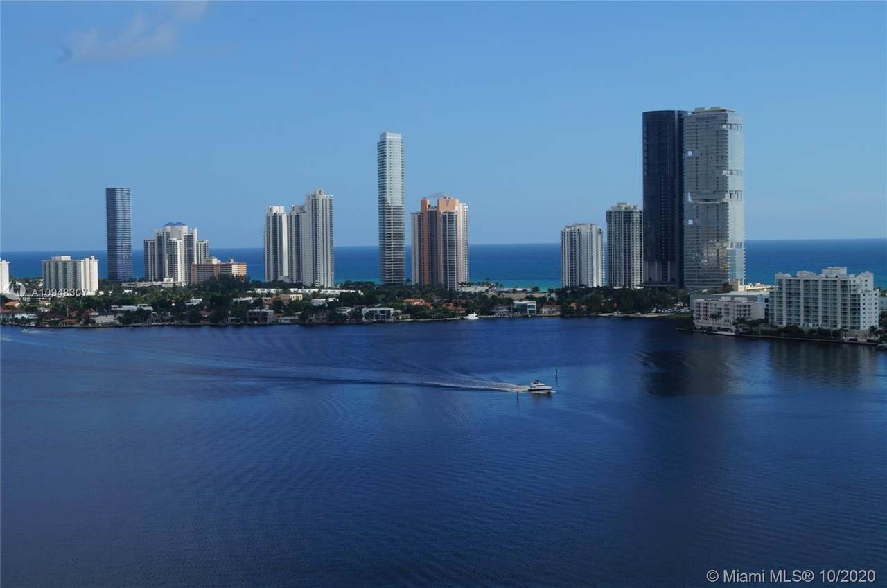 2800 Island Blvd - Photo 1