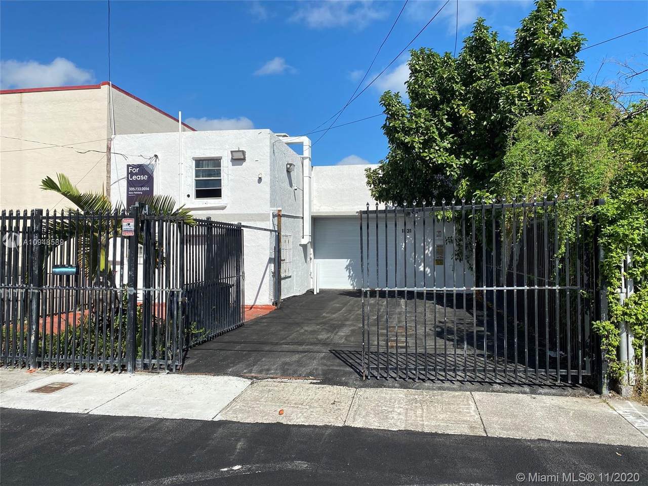1031 23rd St - Photo 1