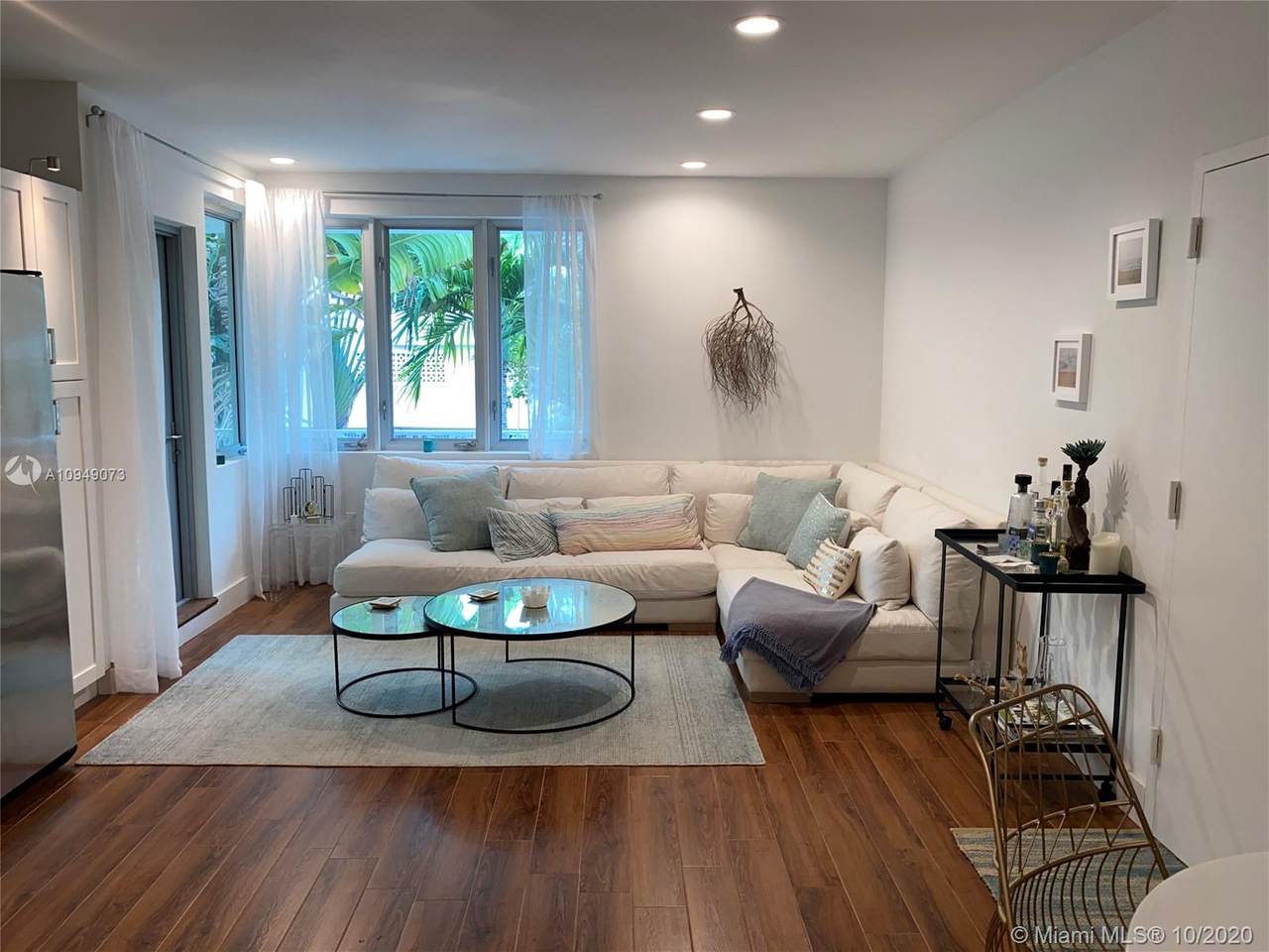1751 James Ave - Photo 1