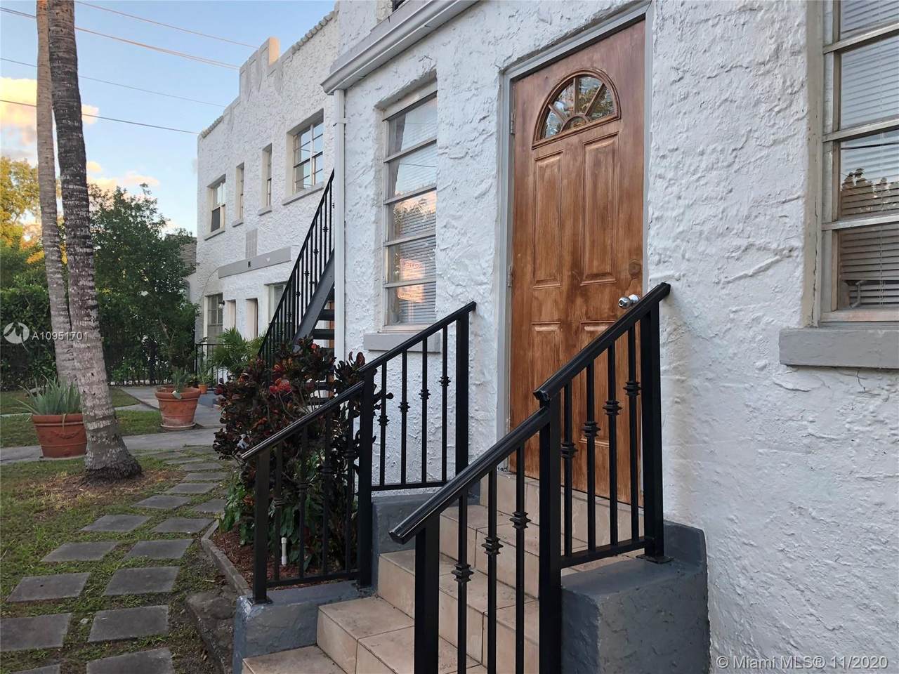 14 43rd St - Photo 1