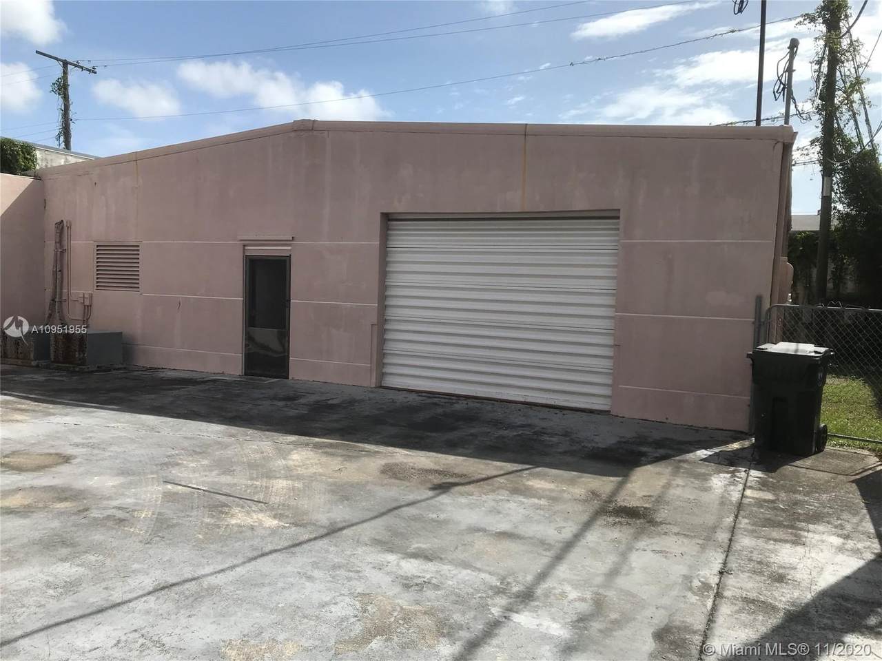4426 8th Ave - Photo 1