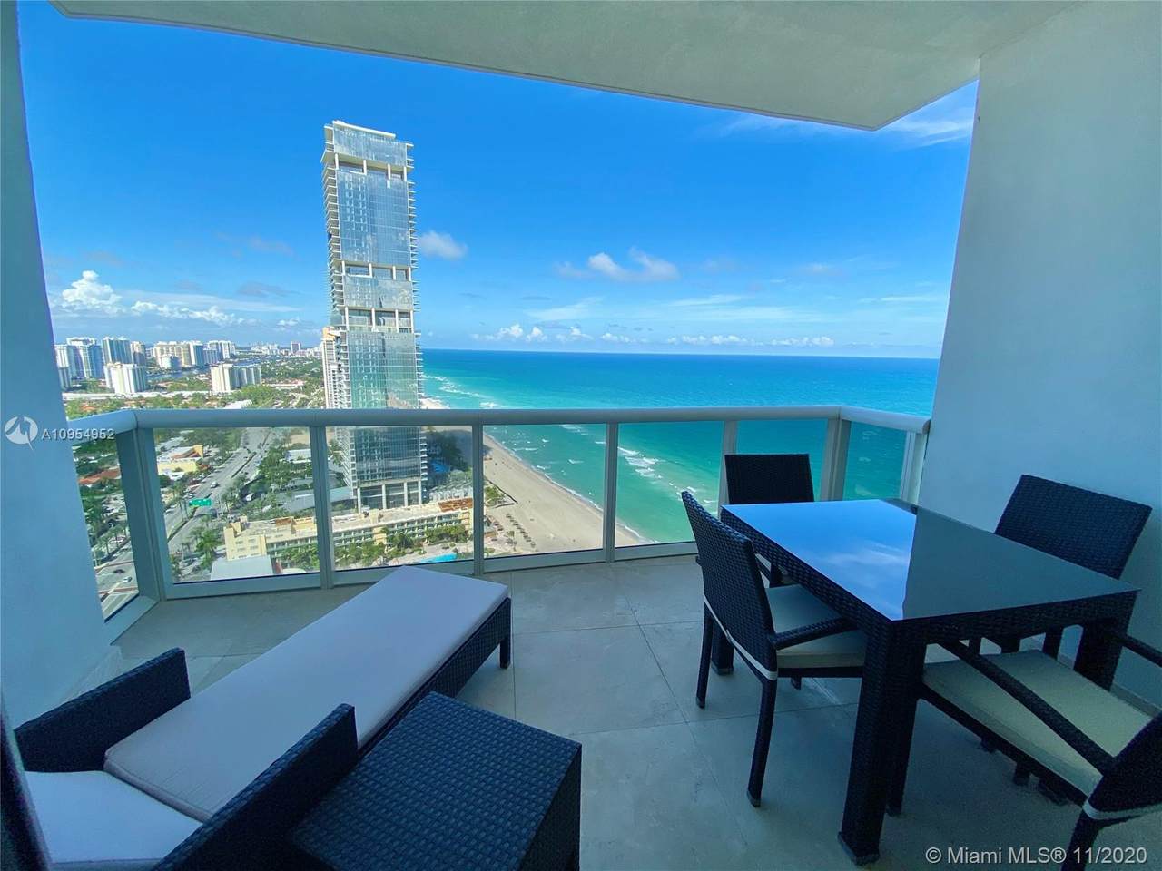 18201 Collins Ave - Photo 1