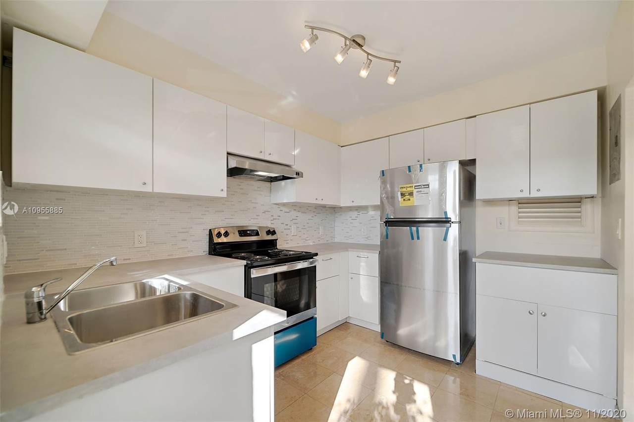 20 Park Dr - Photo 1