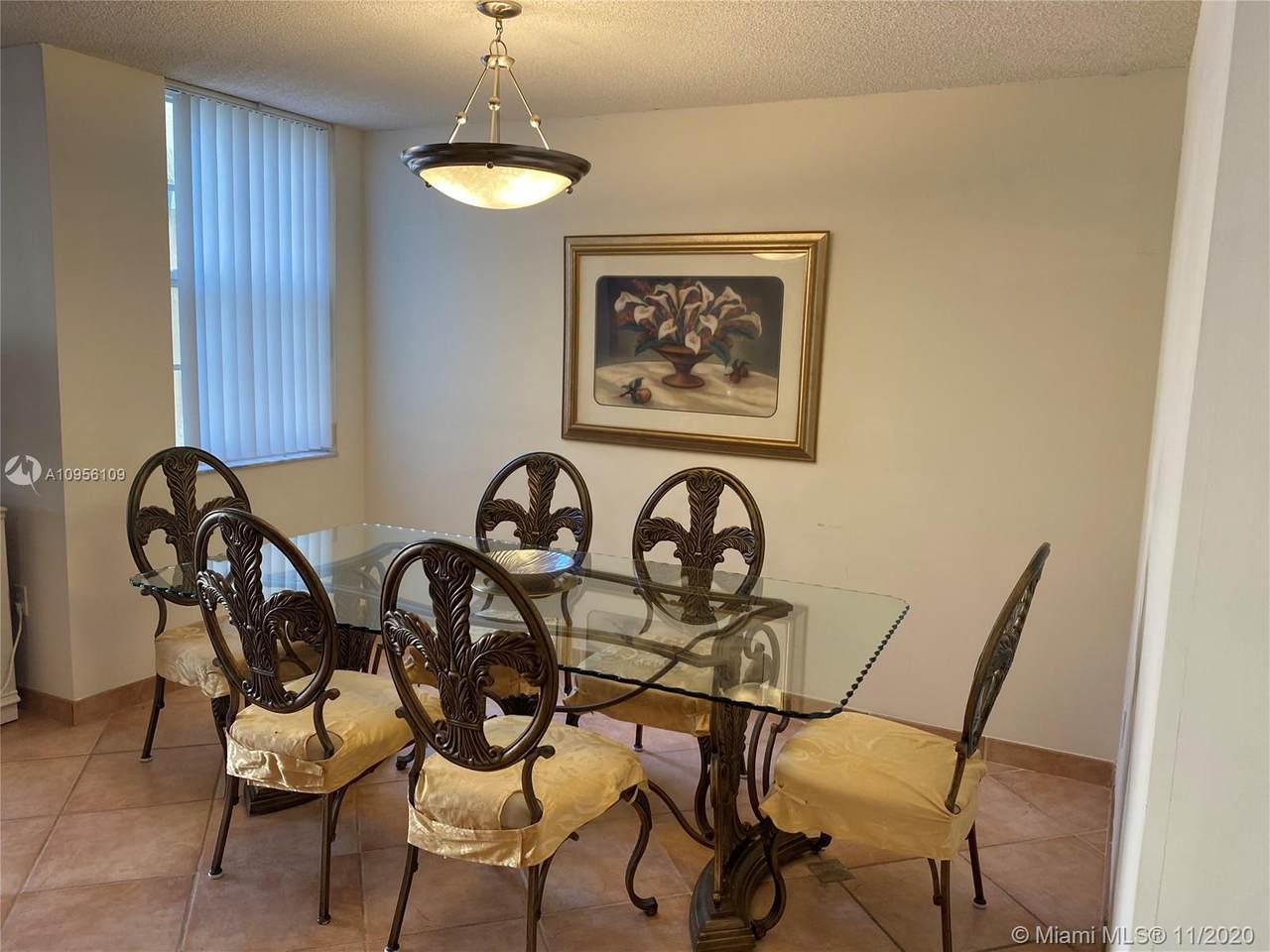 19701 Country Club Dr - Photo 1
