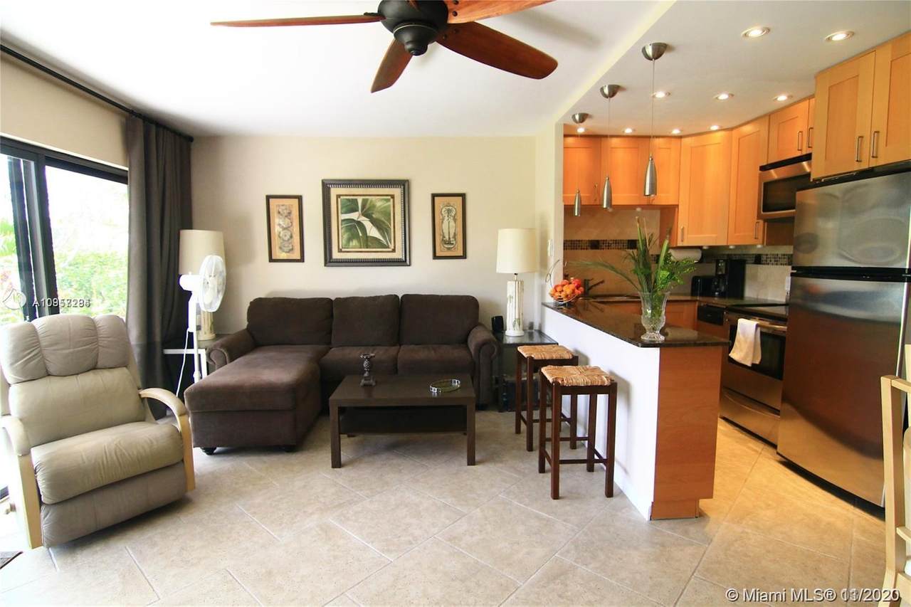 3208 11th St - Photo 1