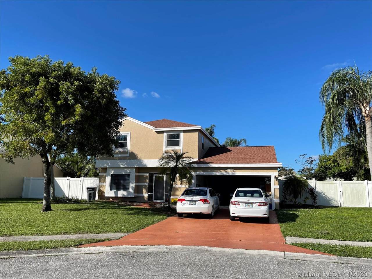 9917 Moss Pond Dr - Photo 1
